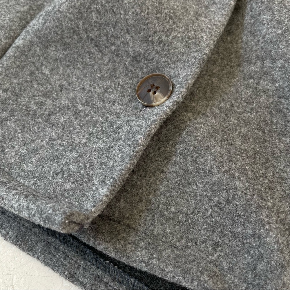 Korean crop flannel grey jacket size 4 made in Korea NWT - Picture 7 of 7
